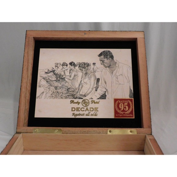 ROCKY PATEL DECADE ROBUSTO BLACK TEXTURED WOODEN EMPTY CIGAR BOX - Picture 3 of 6